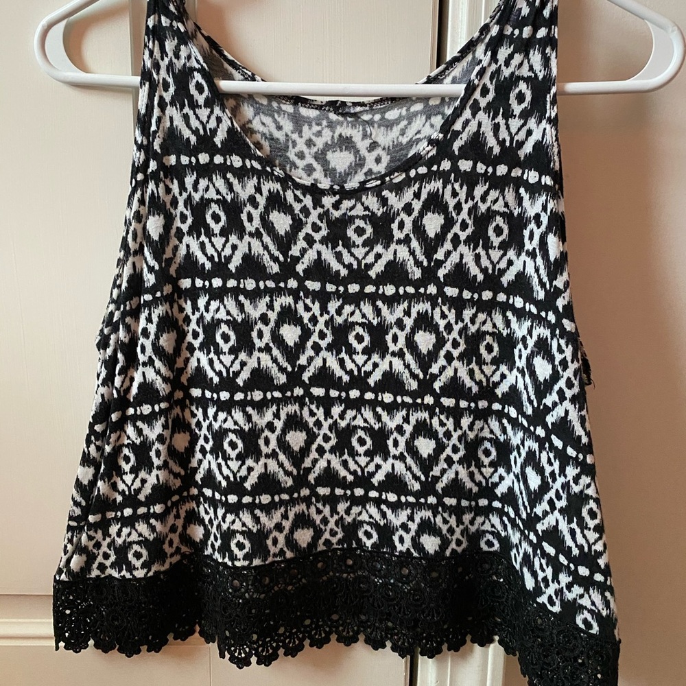 Zoomies cropped tank top